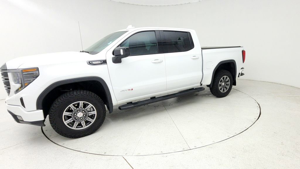 Used 2024 GMC Sierra 1500 AT4 w/ AT4 Preferred Package image 4