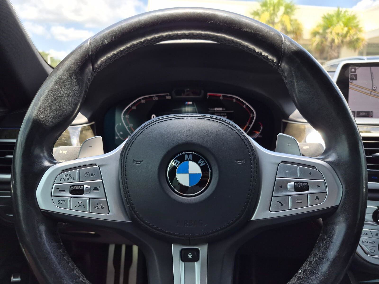 Used 2022 BMW 750i xDrive w/ Executive Package AWD/4WD image 28
