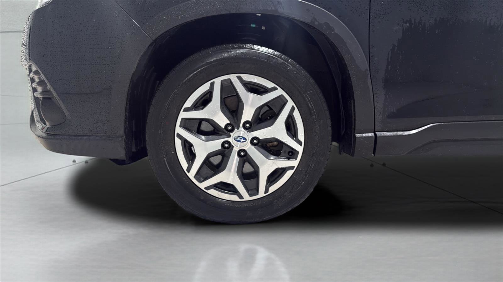 Used 2023 Subaru Forester Premium image 9