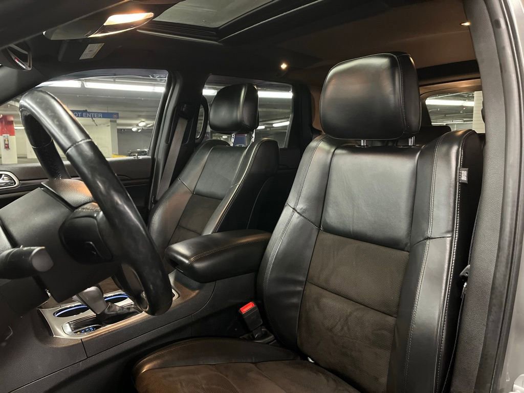 Used 2020 Jeep Grand Cherokee Altitude image 17