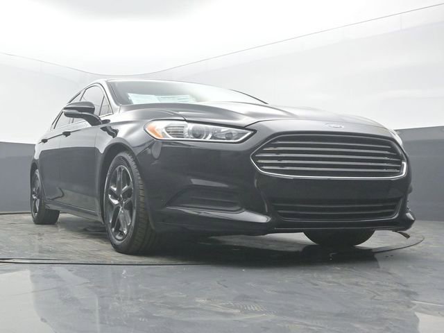 Used 2016 Ford Fusion SE w/ SE Cold Weather Package image 53
