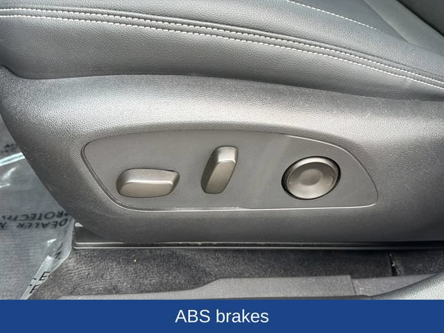 Used 2024 Chevrolet Blazer EV LT AWD/4WD image 21