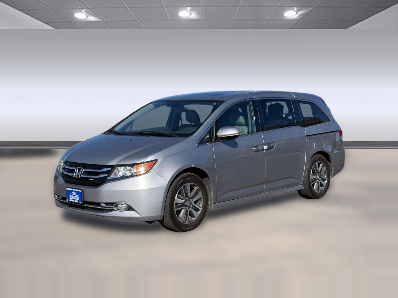 Used 2016 Honda Odyssey Touring video 1