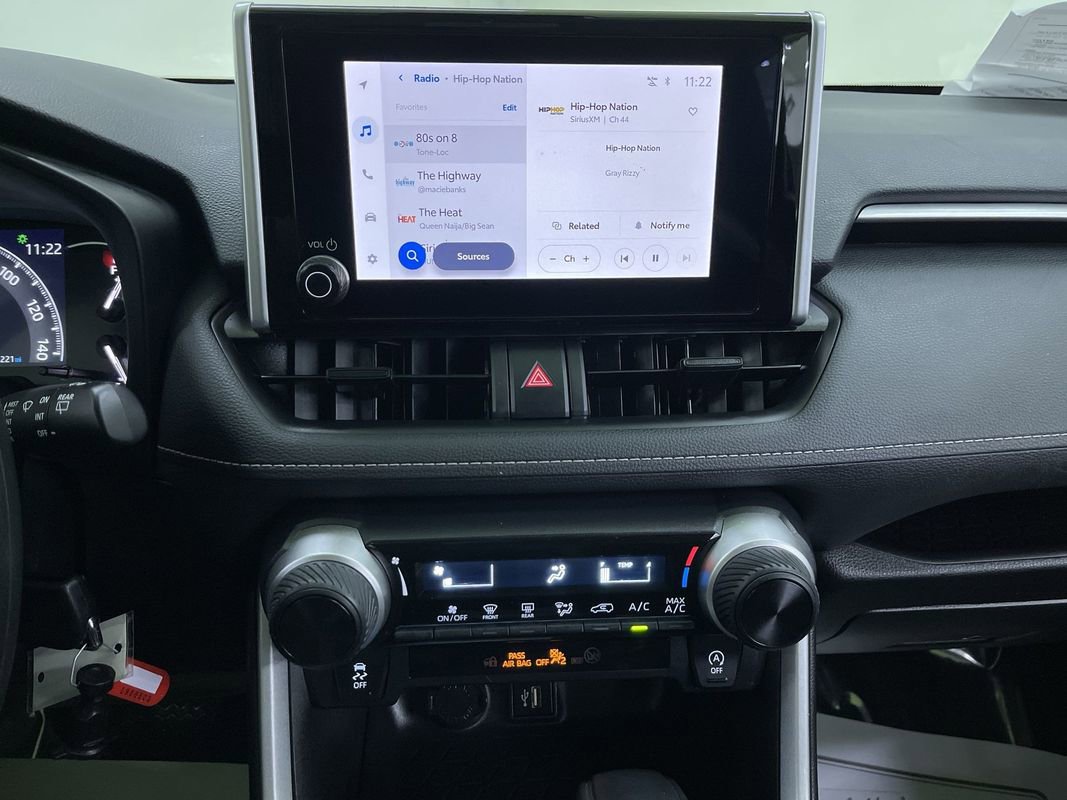 Used 2024 Toyota RAV4 LE image 21