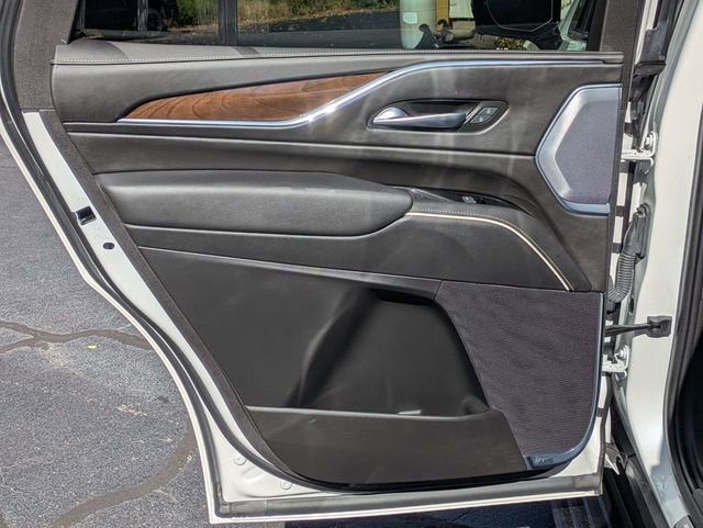 Certified 2023 Cadillac Escalade Premium Luxury Platinum w/ LPO, Radiant Package AWD/4WD image 29