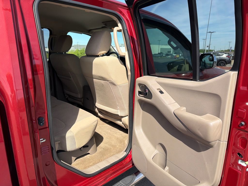 Used 2017 Nissan Frontier SV RWD image 29