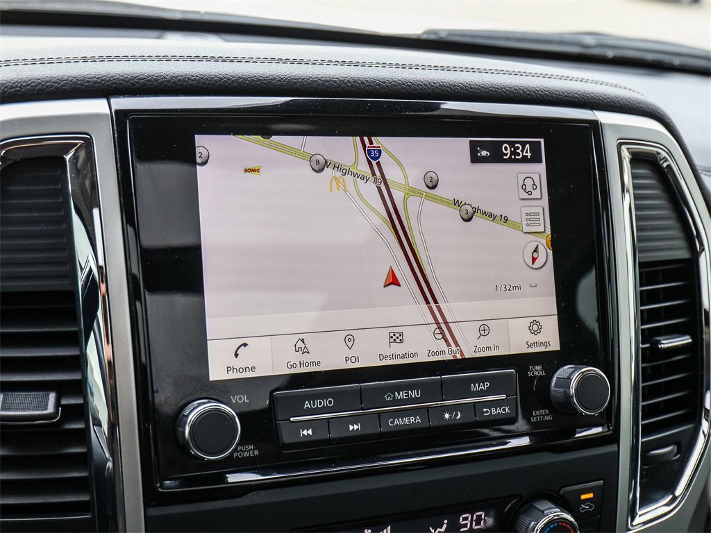 Used 2020 Nissan Titan SL w/ Moonroof Package image 38