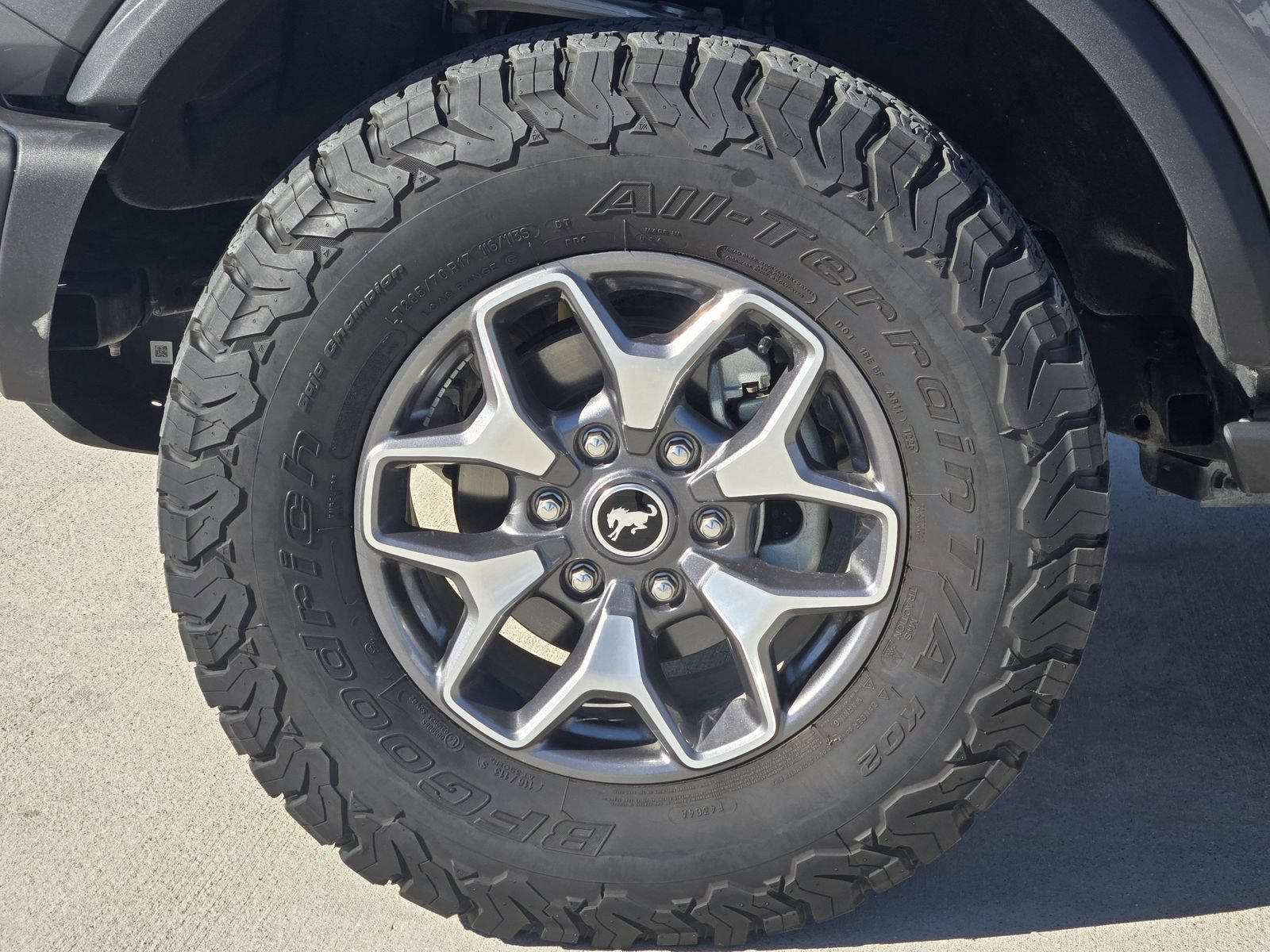 Certified 2025 Ford Bronco Badlands AWD/4WD image 13