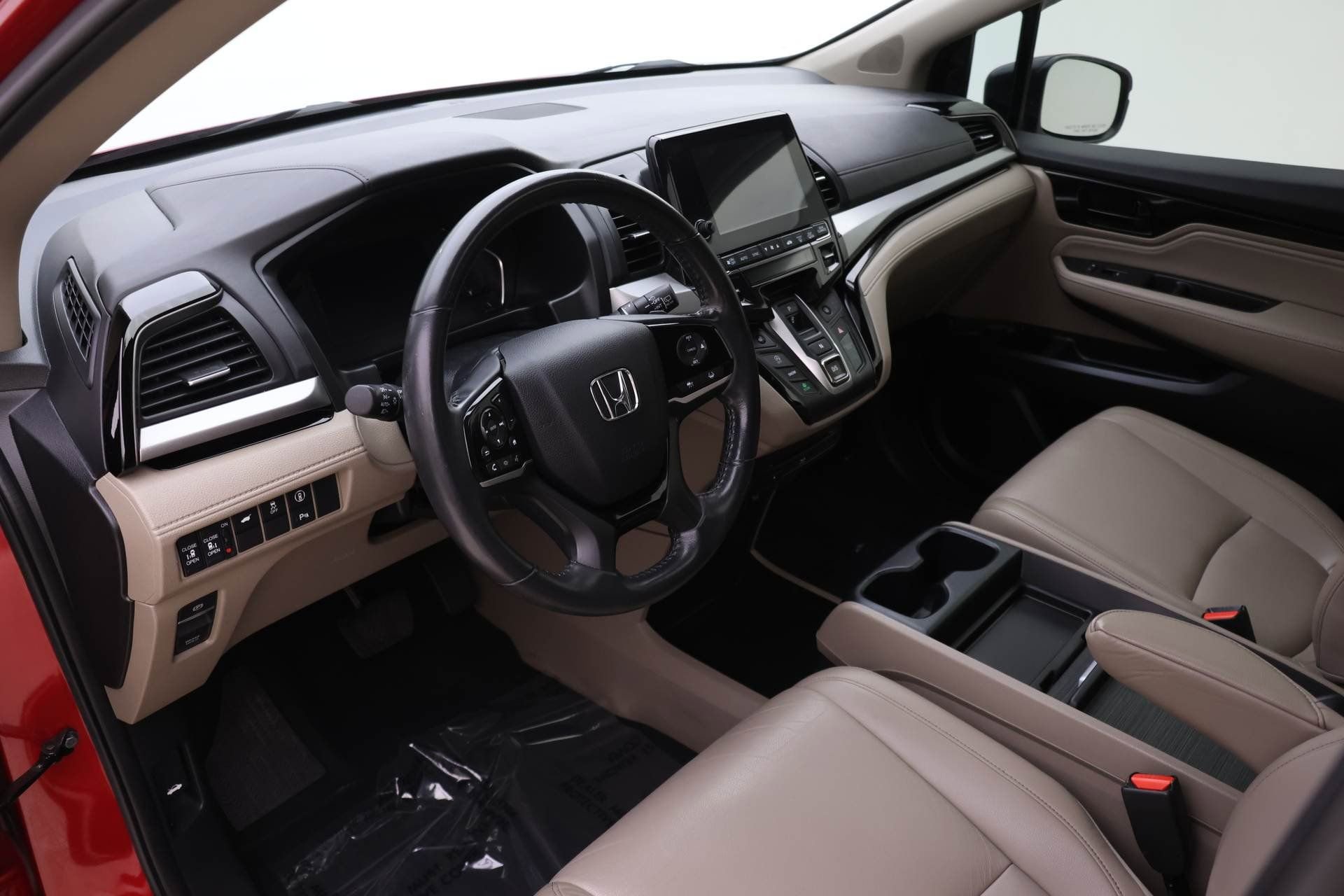 Used 2023 Honda Odyssey Touring image 3