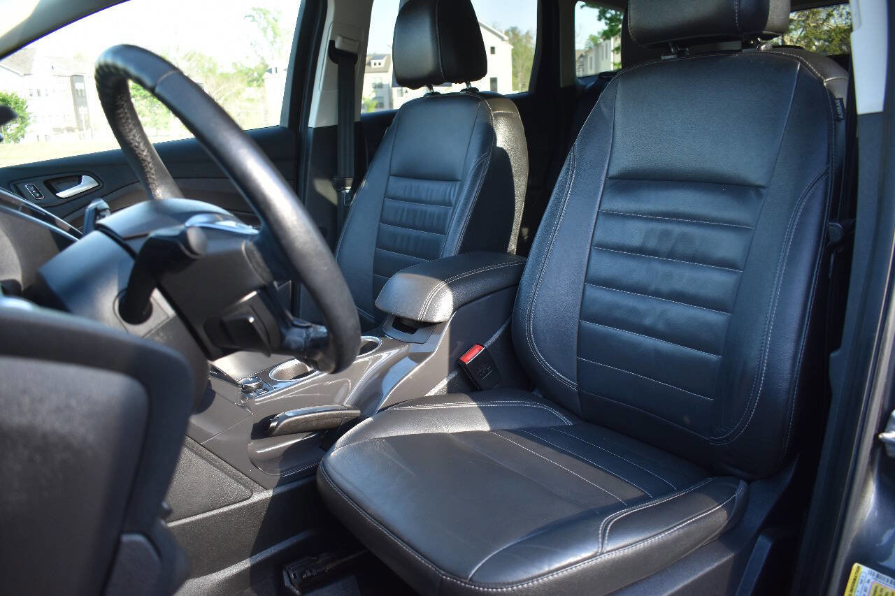 Used 2016 Ford Escape Titanium image 12