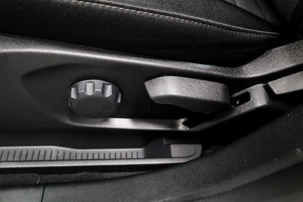 Certified 2023 Ford Edge SE image 24