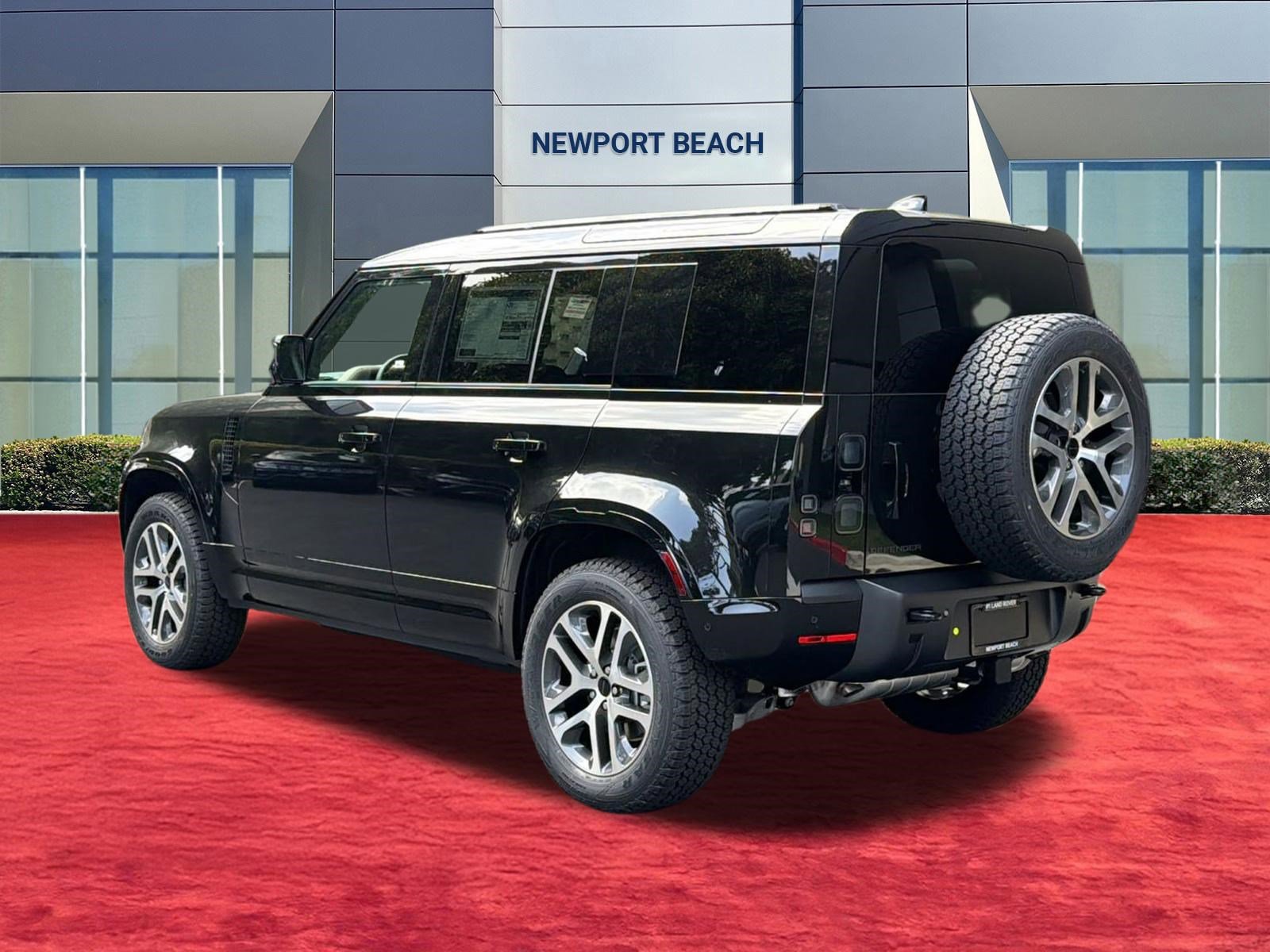 New 2026 Land Rover Defender 110 X-Dynamic SE AWD/4WD image 3