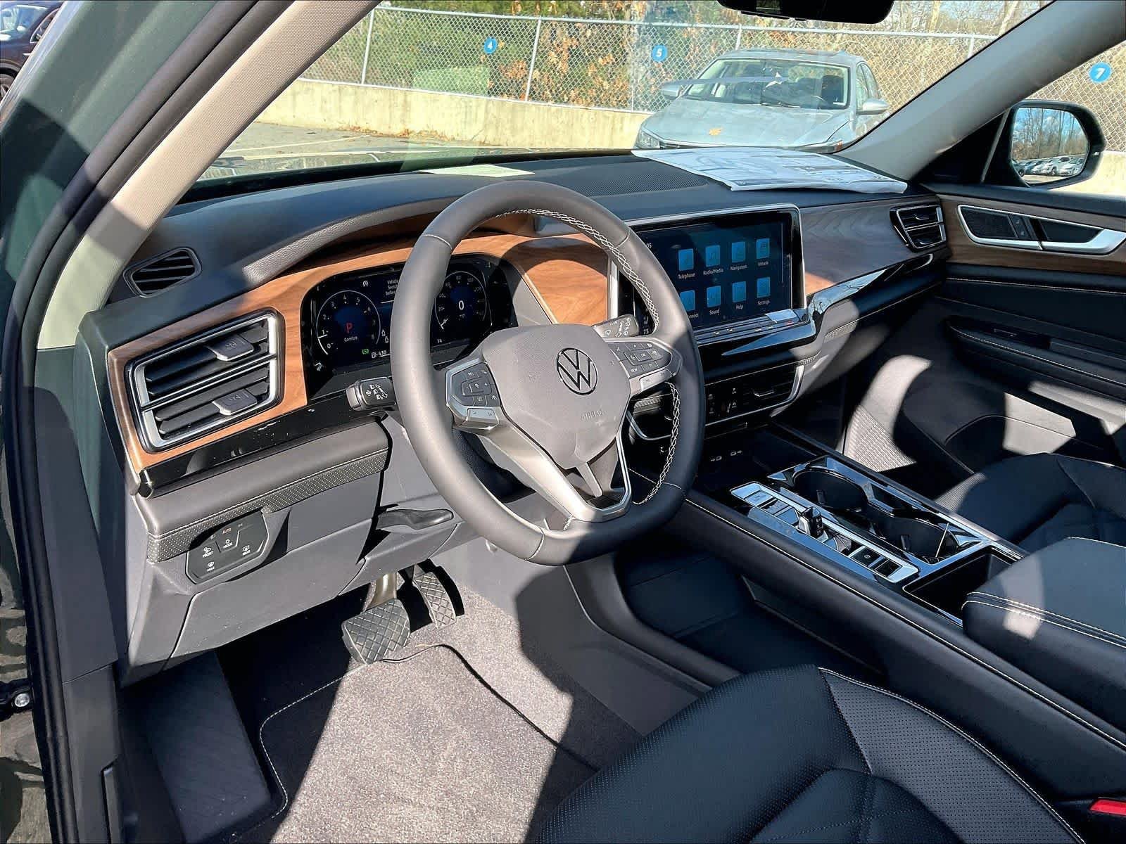New 2026 Volkswagen Atlas SE AWD/4WD image 9