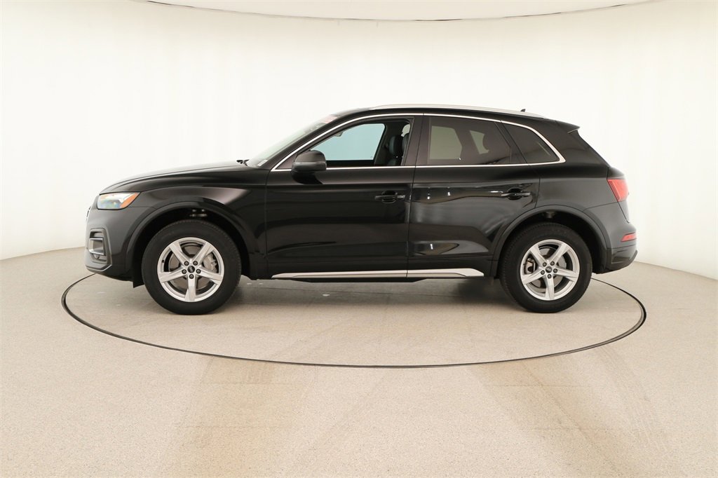 Certified 2023 Audi Q5 2.0T Premium w/ Convenience Package image 2