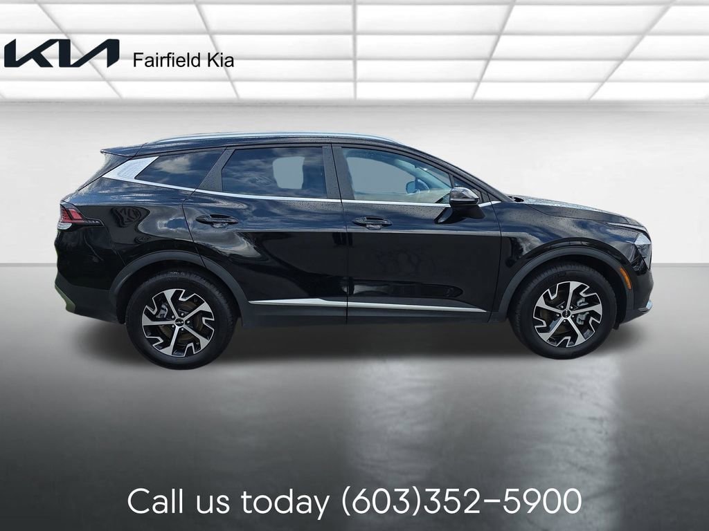 Used 2023 Kia Sportage EX AWD/4WD image 6