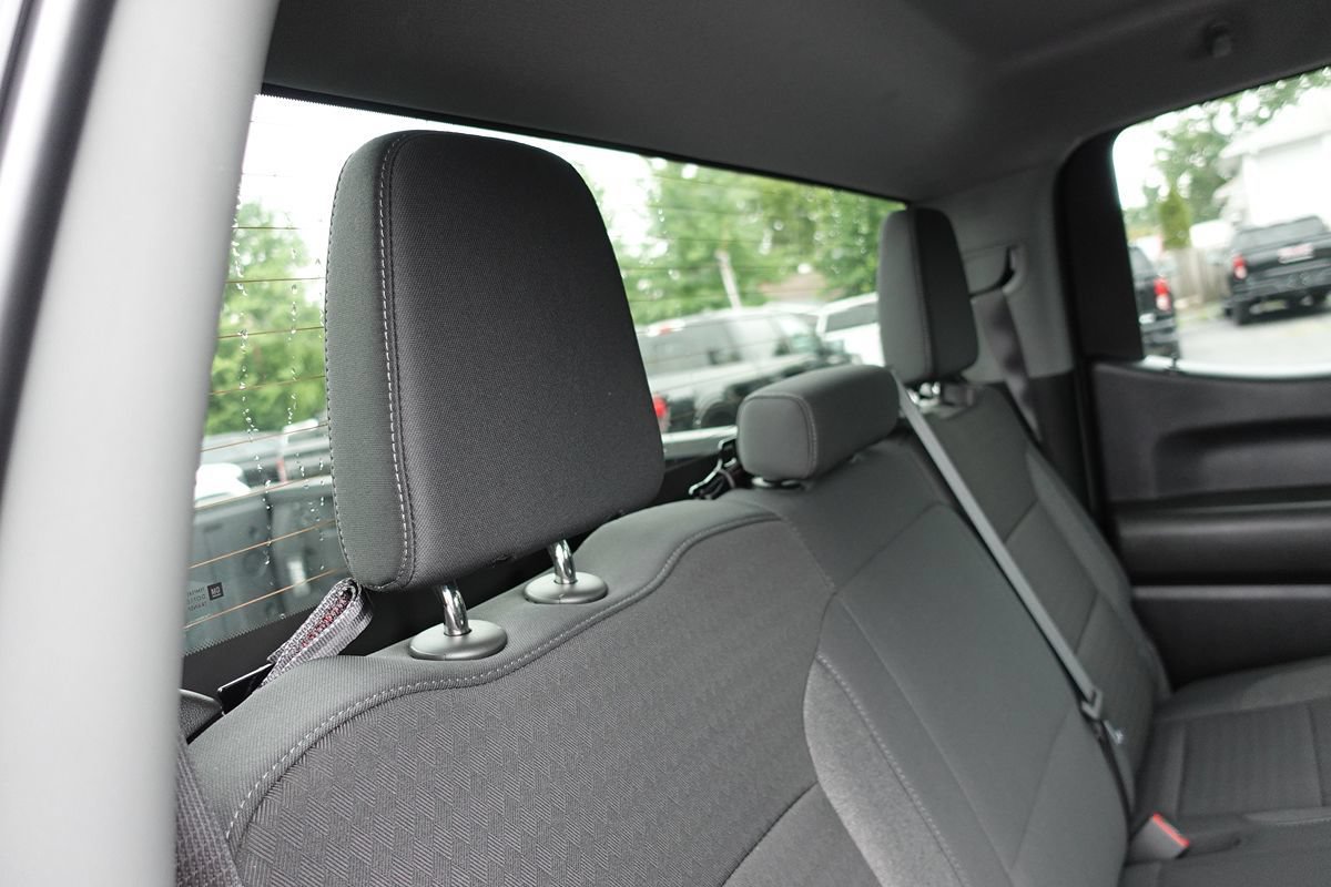 Used 2024 Chevrolet Silverado 1500 Custom AWD/4WD image 31