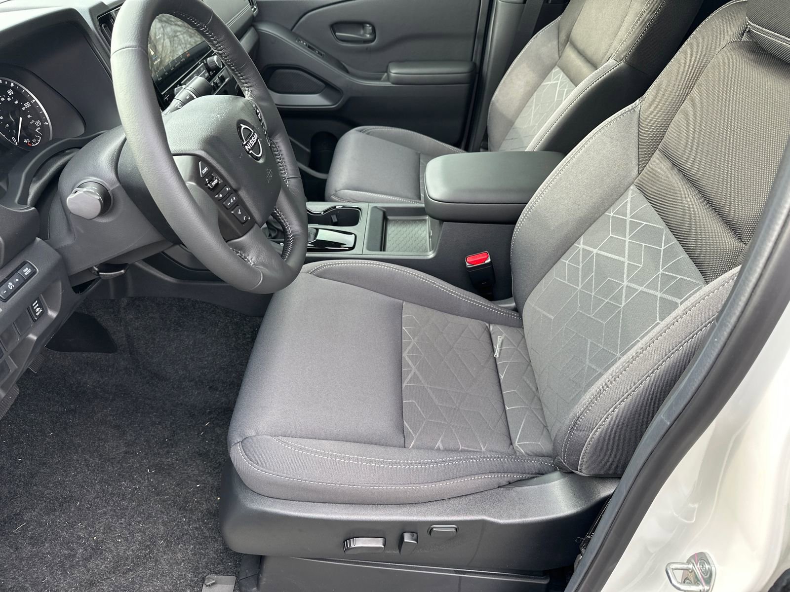 New 2026 Nissan Frontier SV w/ SV Convenience Package image 9