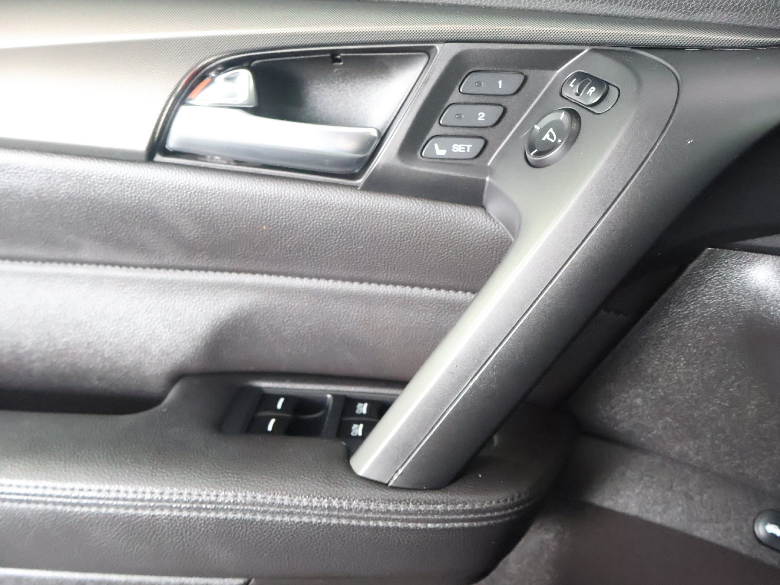Used 2012 Acura TL FWD image 32