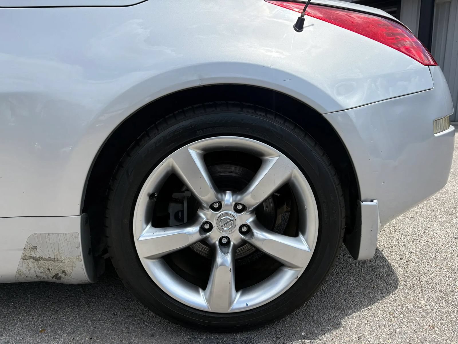 Used 2006 Nissan 350Z Touring RWD image 34