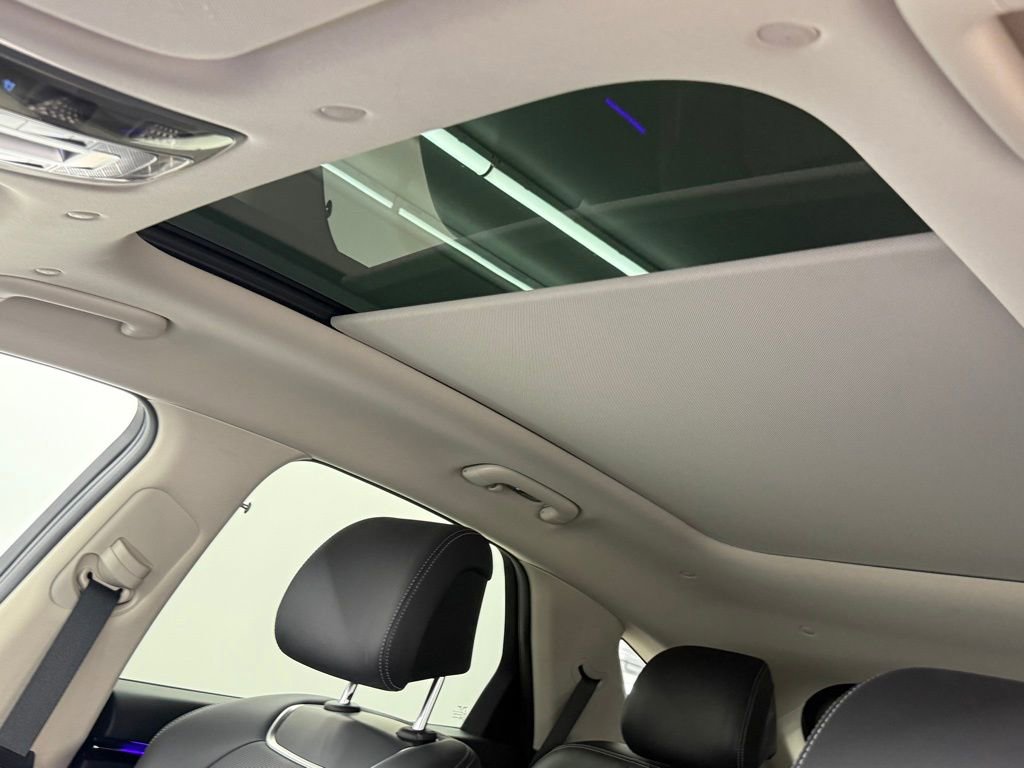 Used 2026 Genesis GV70 2.5T Advanced image 24