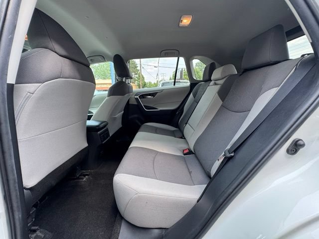 Used 2021 Toyota RAV4 XLE w/ XLE Grade Weather Package AWD/4WD image 13