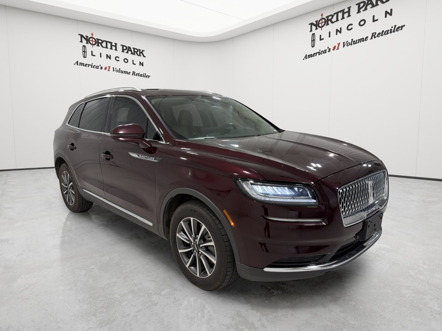 Used 2022 Lincoln Nautilus FWD image 7