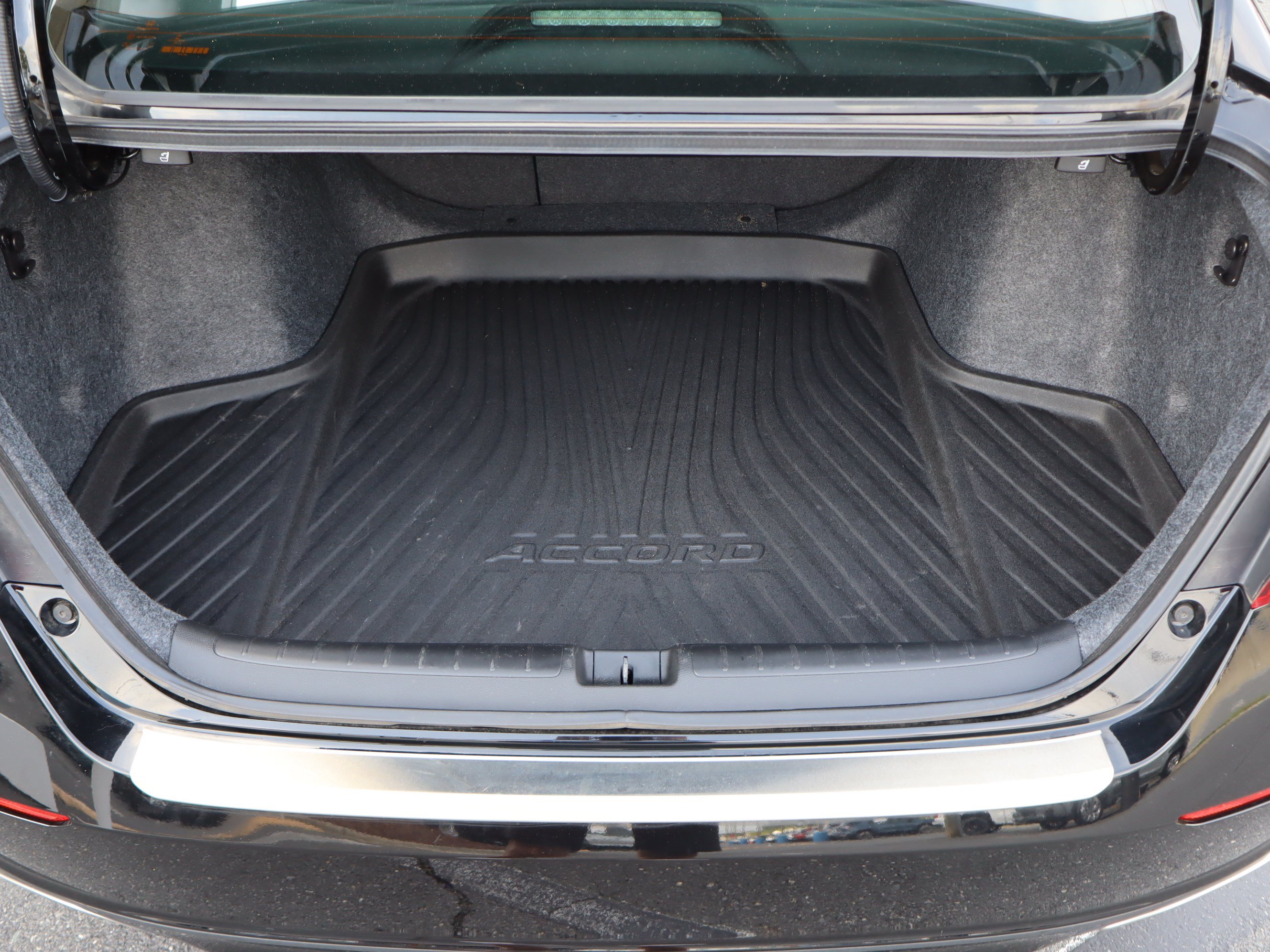 Used 2022 Honda Accord Sport image 32