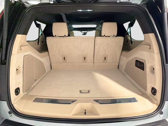 Certified 2024 Cadillac Escalade ESV Premium Luxury w/ Performance Package image 24