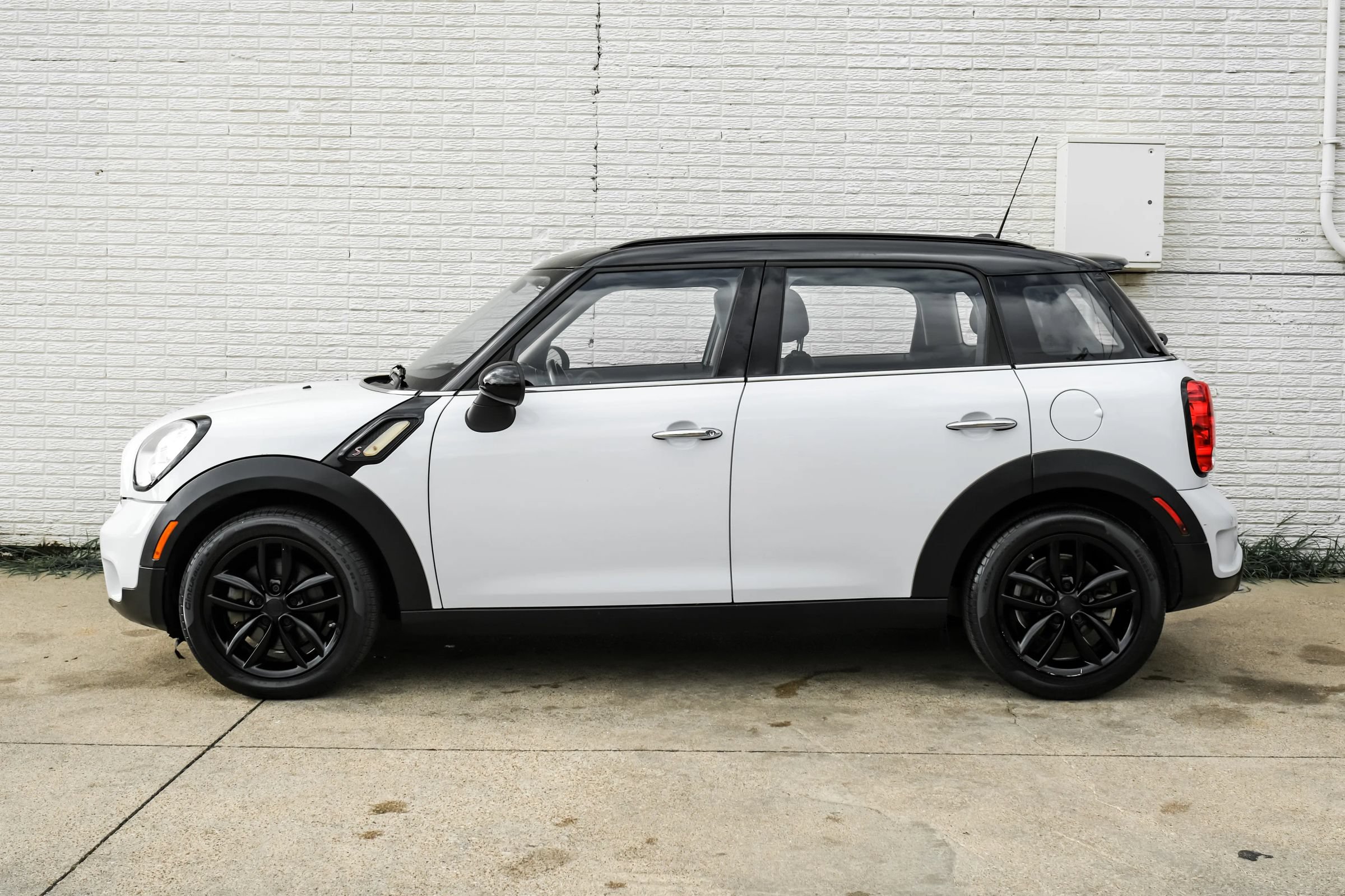 Used 2015 MINI Cooper Countryman S FWD image 9