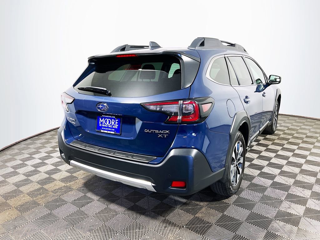 Used 2025 Subaru Outback Limited XT AWD/4WD image 7