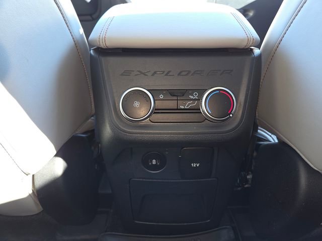 Used 2025 Ford Explorer Active w/ Active Comfort Package image 19