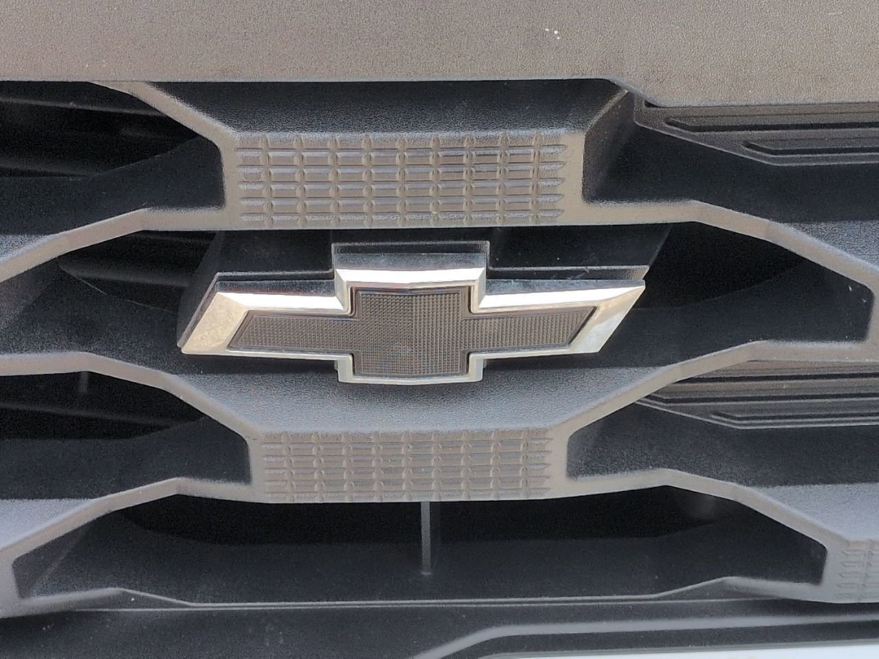 Certified 2023 Chevrolet Silverado 1500 Custom w/ LPO, Dark Essentials Package image 5