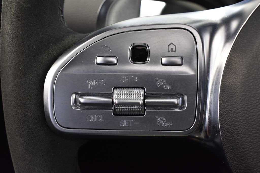 Used 2023 Mercedes-Benz GLB 35 AMG 4MATIC image 22