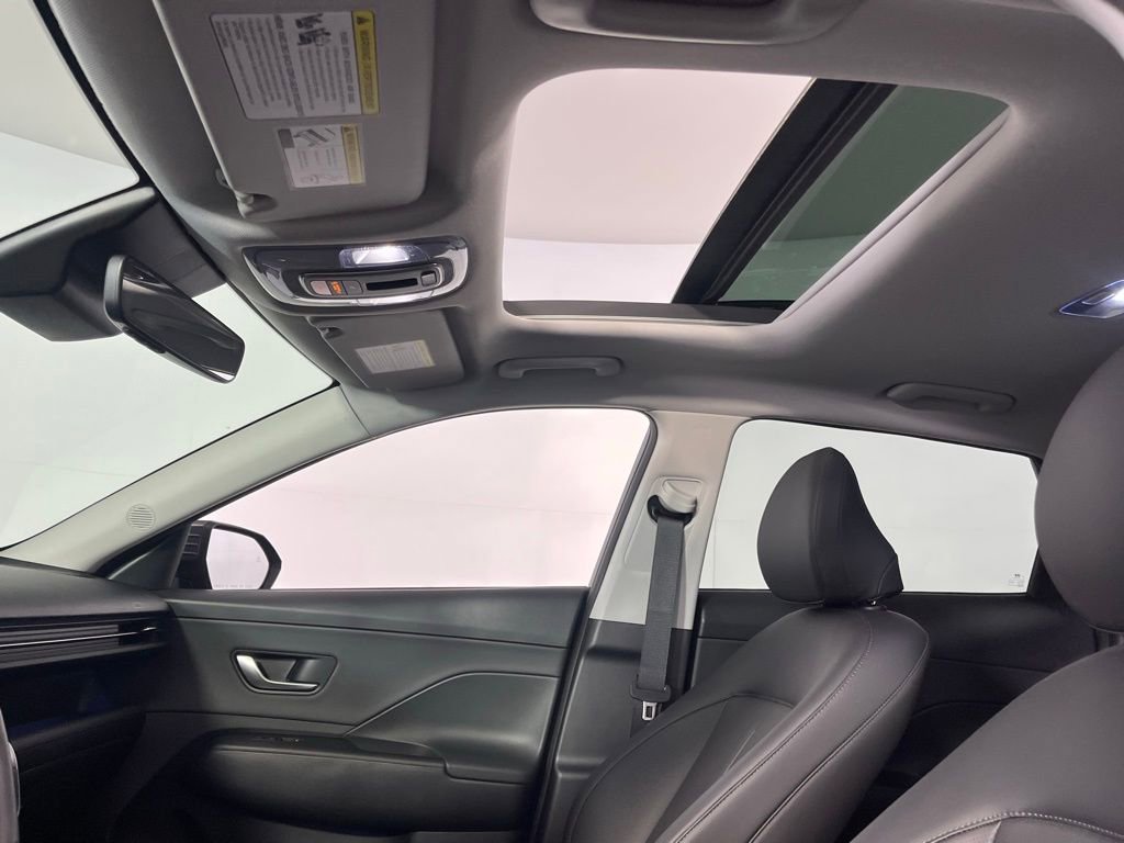 Used 2025 Hyundai Kona Limited image 26