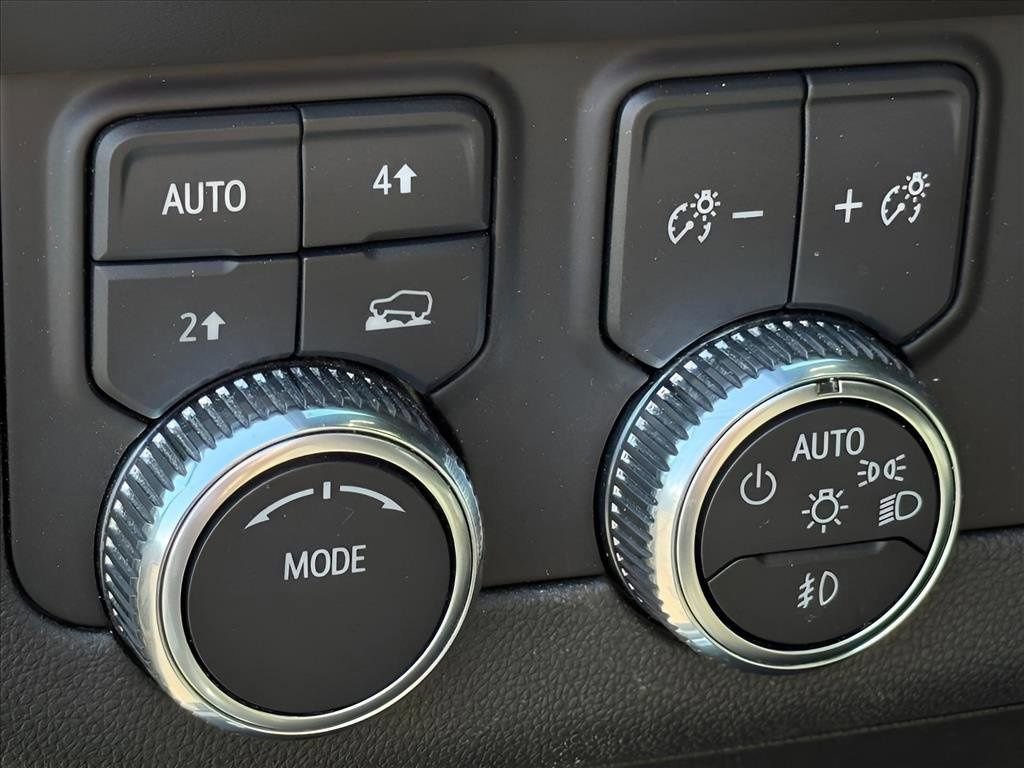 Certified 2023 GMC Yukon XL SLT image 21