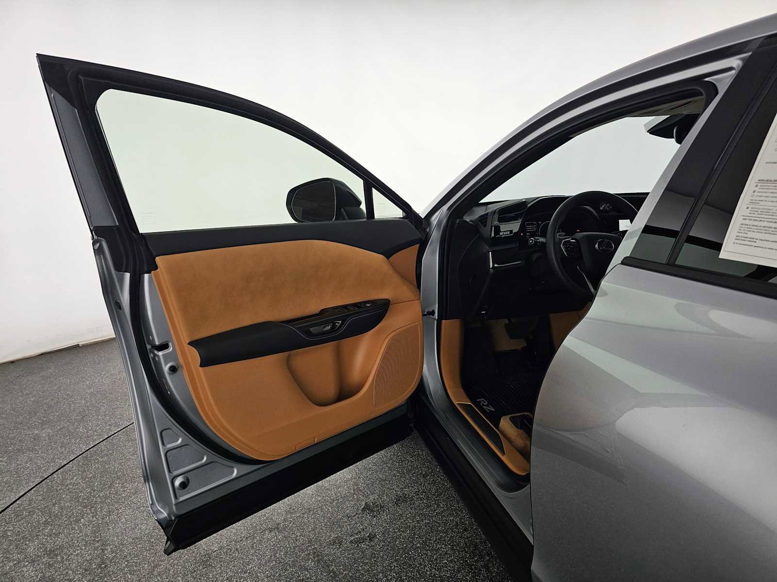 Used 2024 Lexus RZ 300e Premium image 19