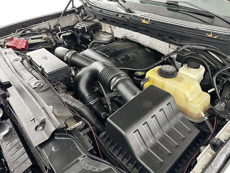 Used 2011 Ford F150 XLT w/ XLT Chrome Pkg image 29