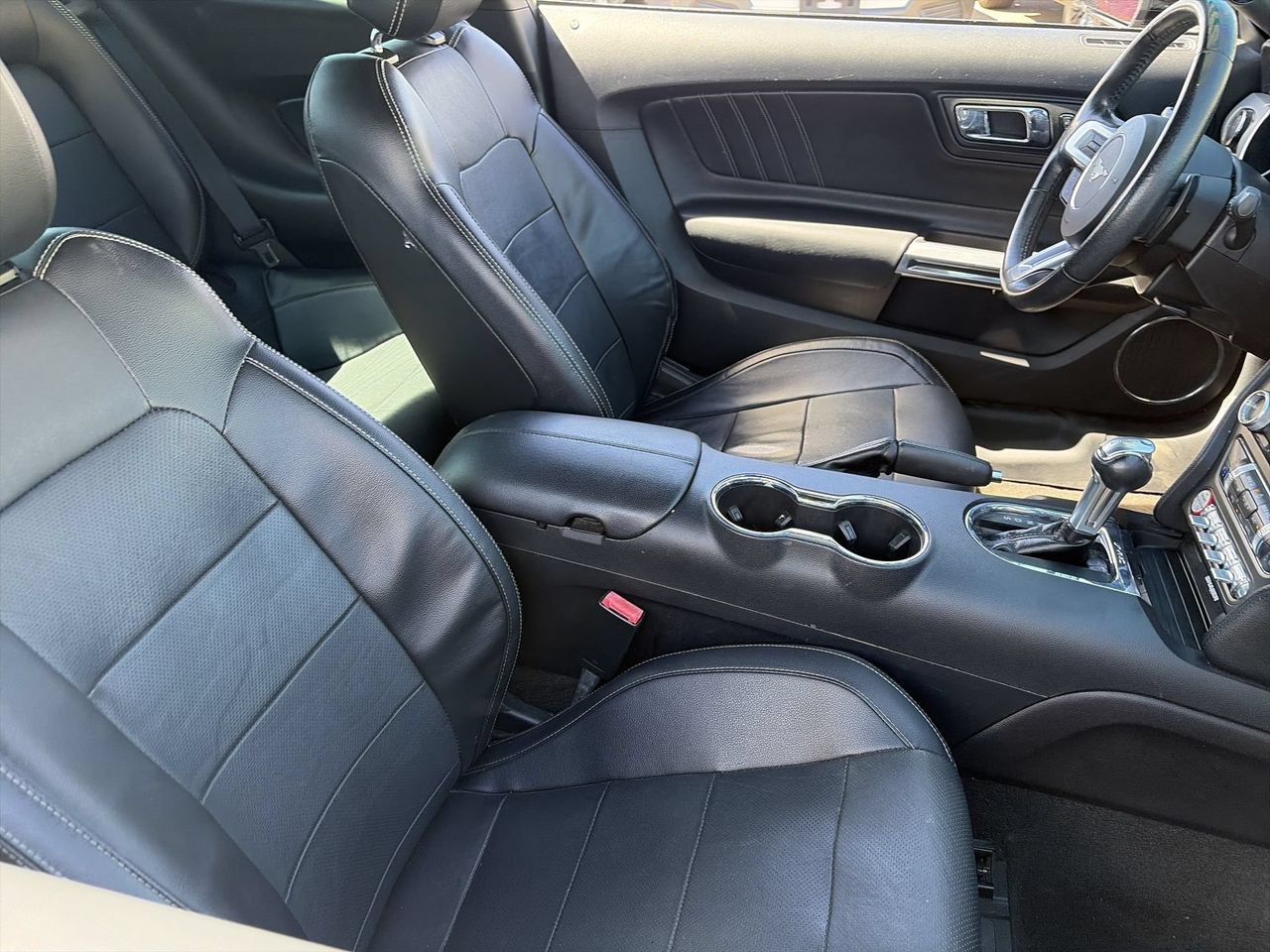 Used 2017 Ford Mustang Premium RWD image 10