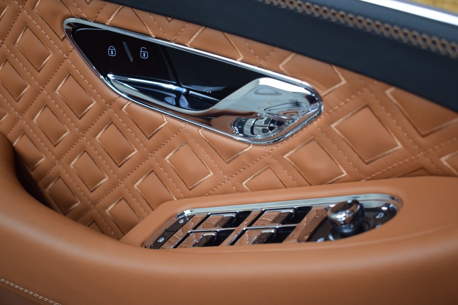 Certified 2023 Bentley Continental GT Azure image 40