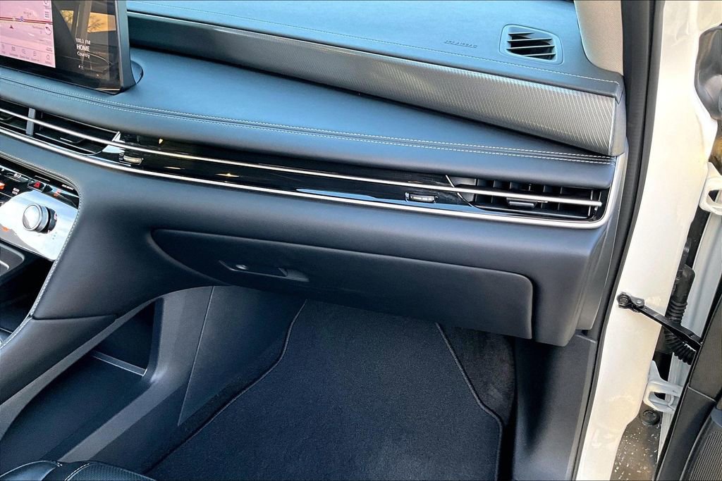 Certified 2025 INFINITI QX60 Luxe w/ Vision Package FWD image 21
