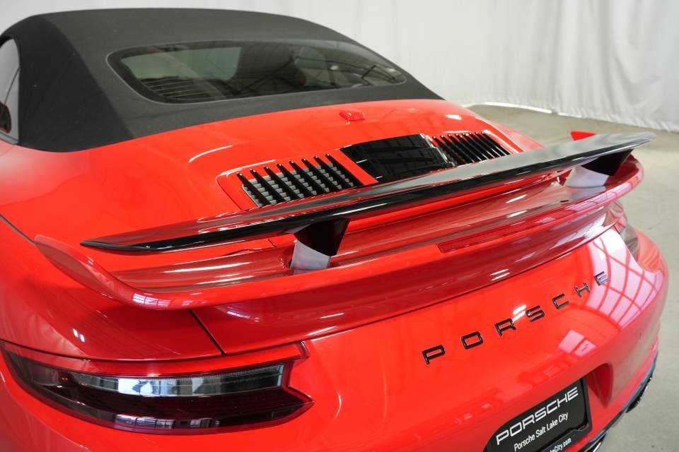 Used 2019 Porsche 911 Turbo image 42