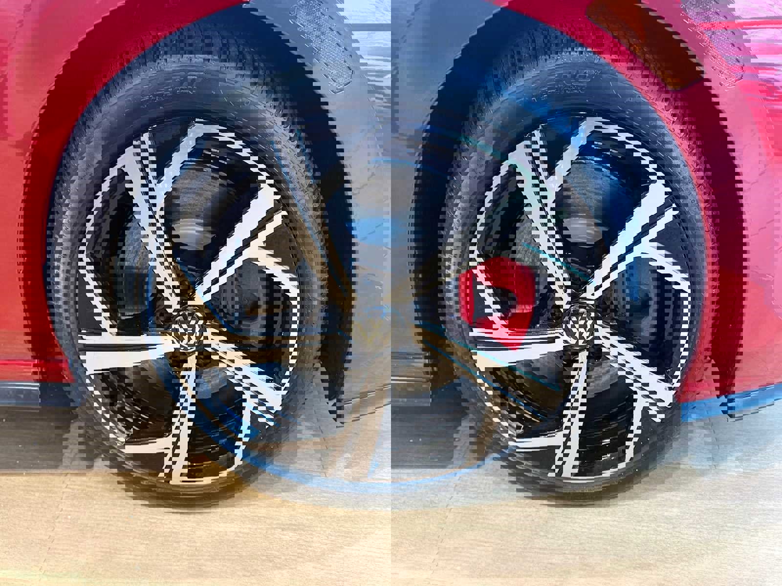 New 2025 Volkswagen GTI SE image 4