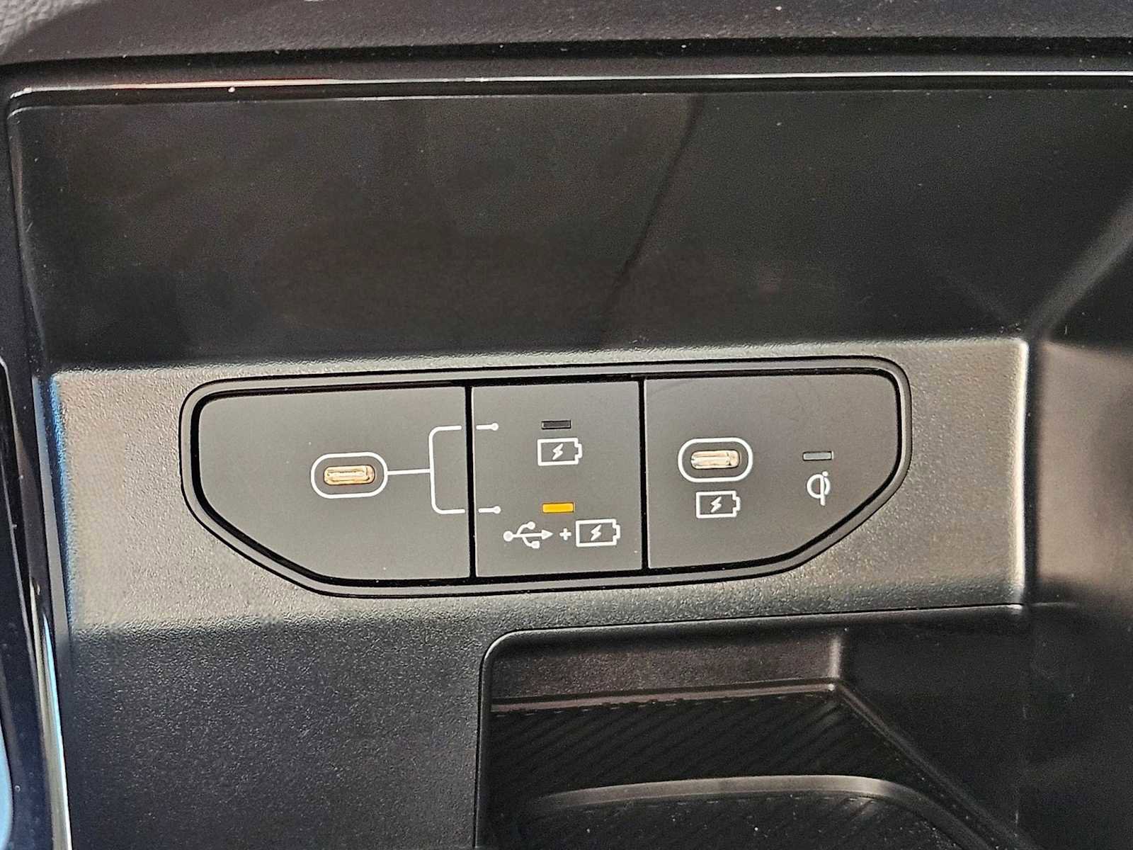 Used 2024 Kia Sorento SX image 32