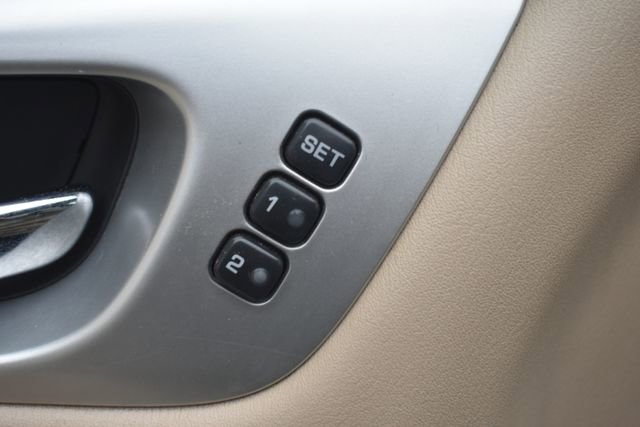 Used 2017 Nissan Pathfinder Platinum w/ Family Entertainment Package image 20