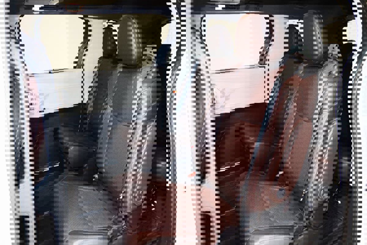 Used 2022 Toyota Sienna Platinum image 51