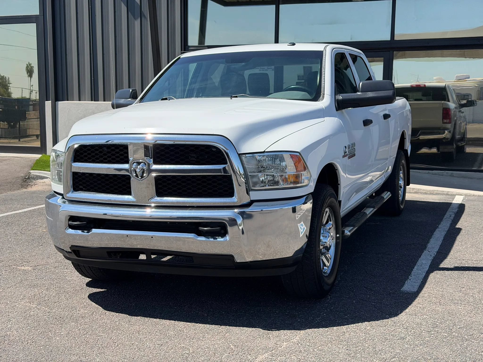 Used 2014 RAM 2500 Tradesman w/ Chrome Appearance Group RWD image 2