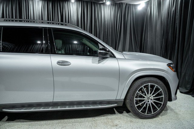 New 2026 Mercedes-Benz GLS 450 4MATIC image 4