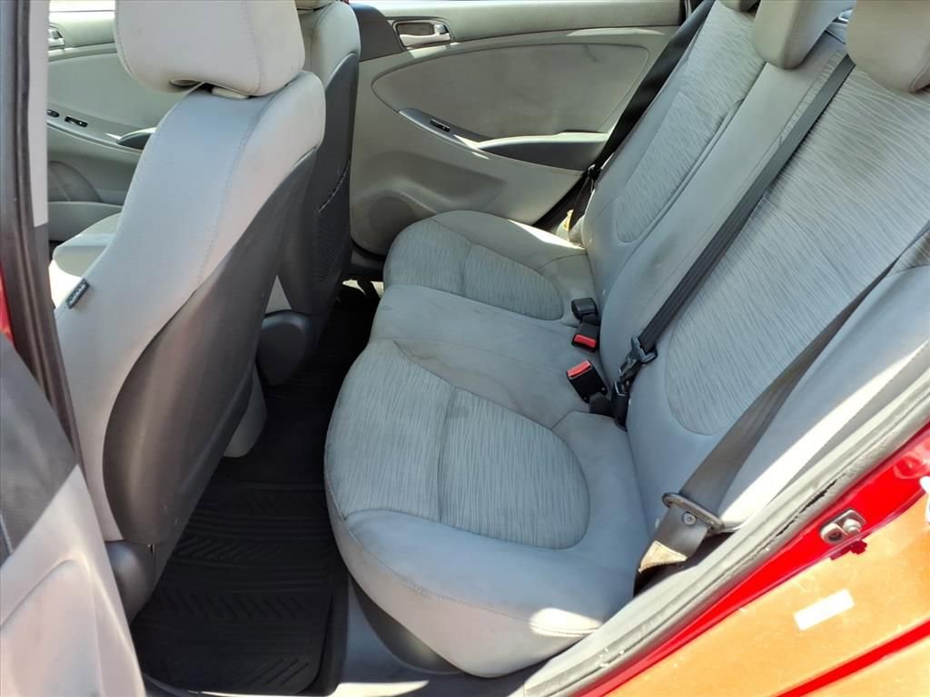 Used 2016 Hyundai Accent SE FWD image 13