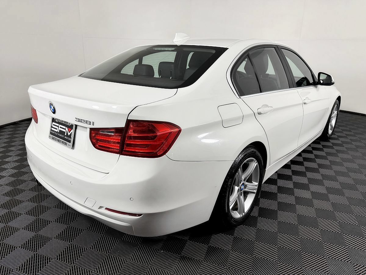 Used 2015 BMW 328i Sedan RWD image 8