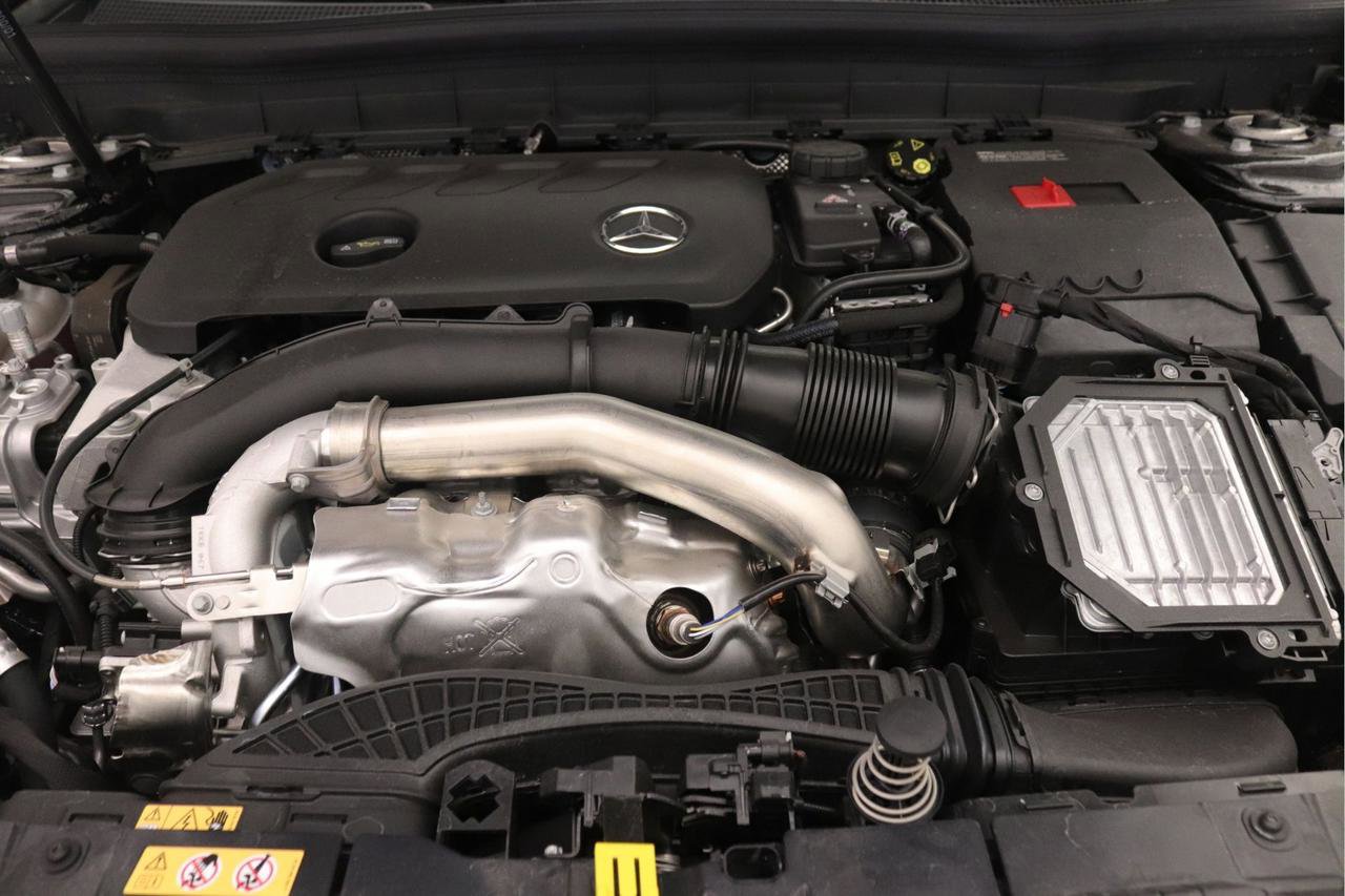 New 2026 Mercedes-Benz GLB 250 image 10